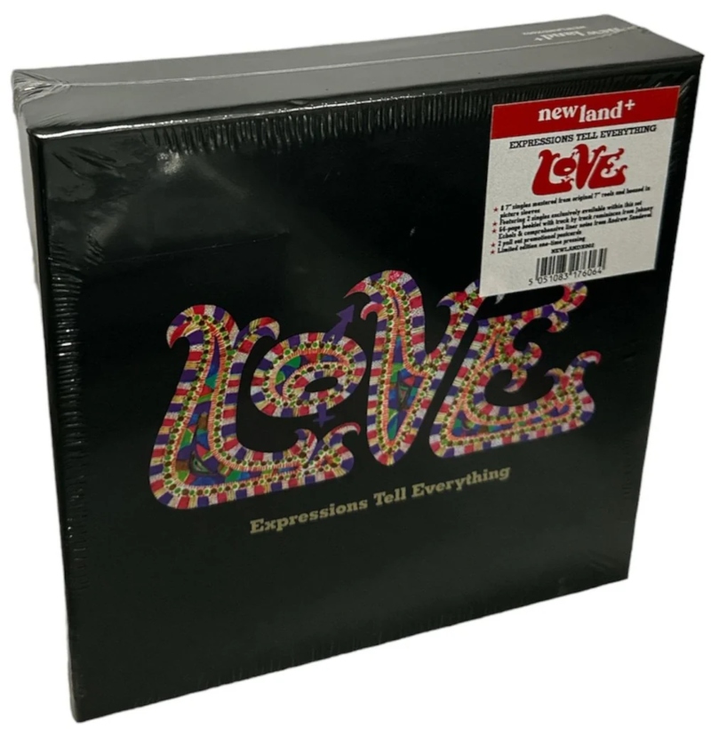 Love – Expressions Tell Everything (Incluye: 8 Singles 7" + Picture Sleeve + 2 Exclusive Singles  + Booklet + 2 postales) (One Time Pressing)